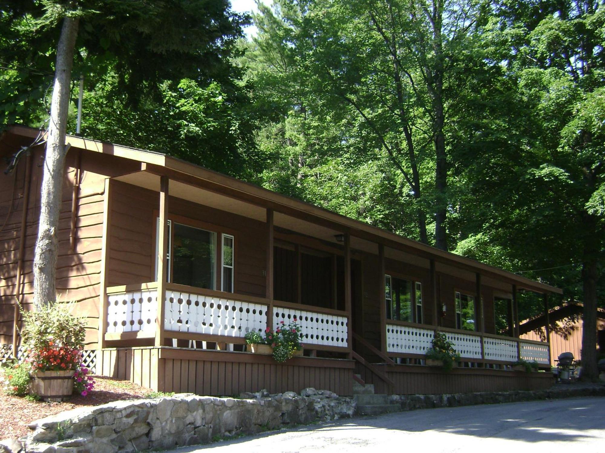 Boulders Resort Lake George Buitenkant foto